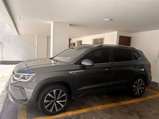 VOLKSWAGEN TAOS 1.4 250 TSI TOTAL FLEX HIGHLINE AUTOMÁTICO